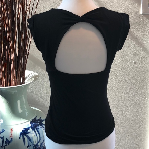 BCBG MaxAzria black short sleeved top in XS/S - Picture 2 of 3